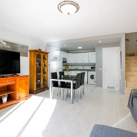 22 Beautiful Oasis 3 Bedrooms Duplex Feriehus